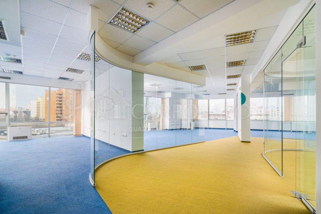 Office For rent, Студентски град, 385 sq.m.
