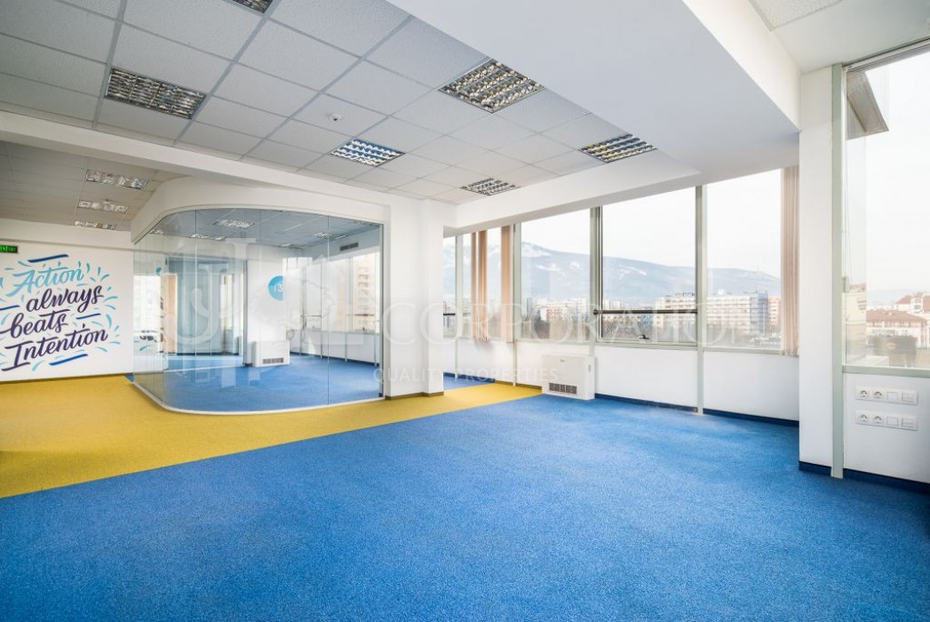 Office For rent, Студентски град, 385 sq.m.