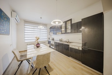 Three bedroom For rent, Център, 130 sq.m.
