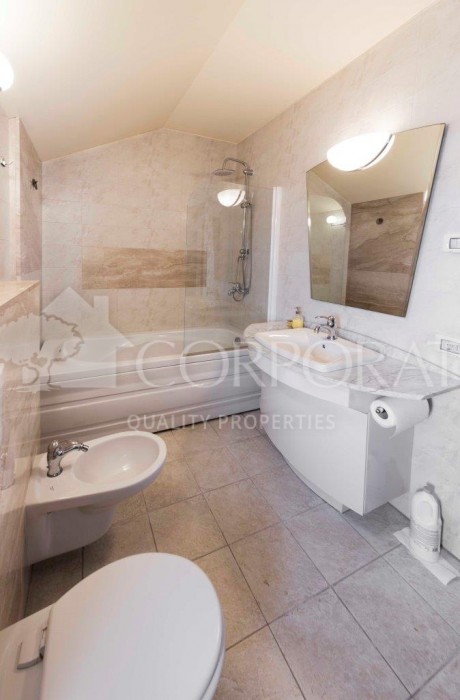 House For sale, Лагера, 220 sq.m.