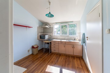 Multi bedroom For sale, Център, 230 sq.m.