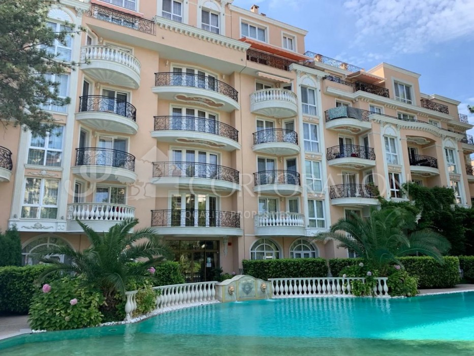 Multi bedroom For sale, 210 sq.m.