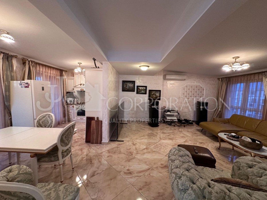 Multi bedroom For sale, 210 sq.m.