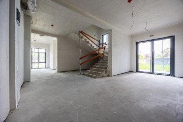 Офис под наем, Люлин 10, 349 кв. м.