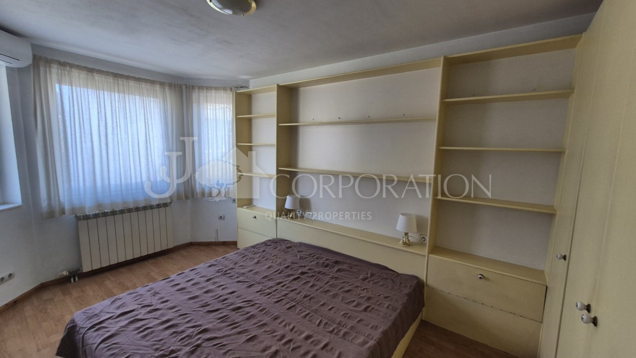Two bedroom For rent, Център, 111 sq.m.