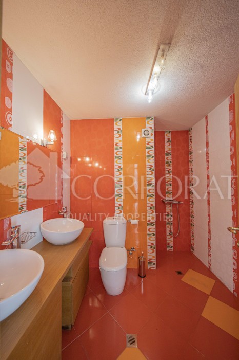 Office For rent, Кръстова вада, 220 sq.m.