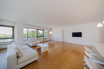 Two bedroom For rent, Лозенец, 130 sq.m.