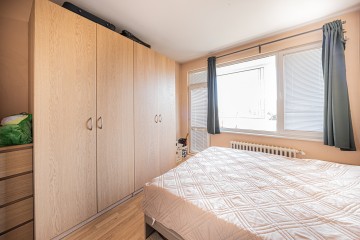 2-стаен за продажба, Изток, 75 кв. м.