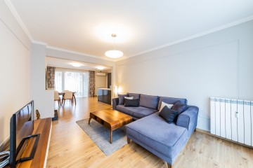 Two bedroom For rent, Център, 100 sq.m.