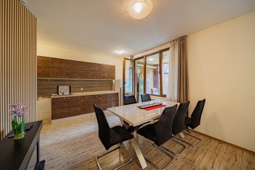 Three bedroom For sale, 175 sq.m.
