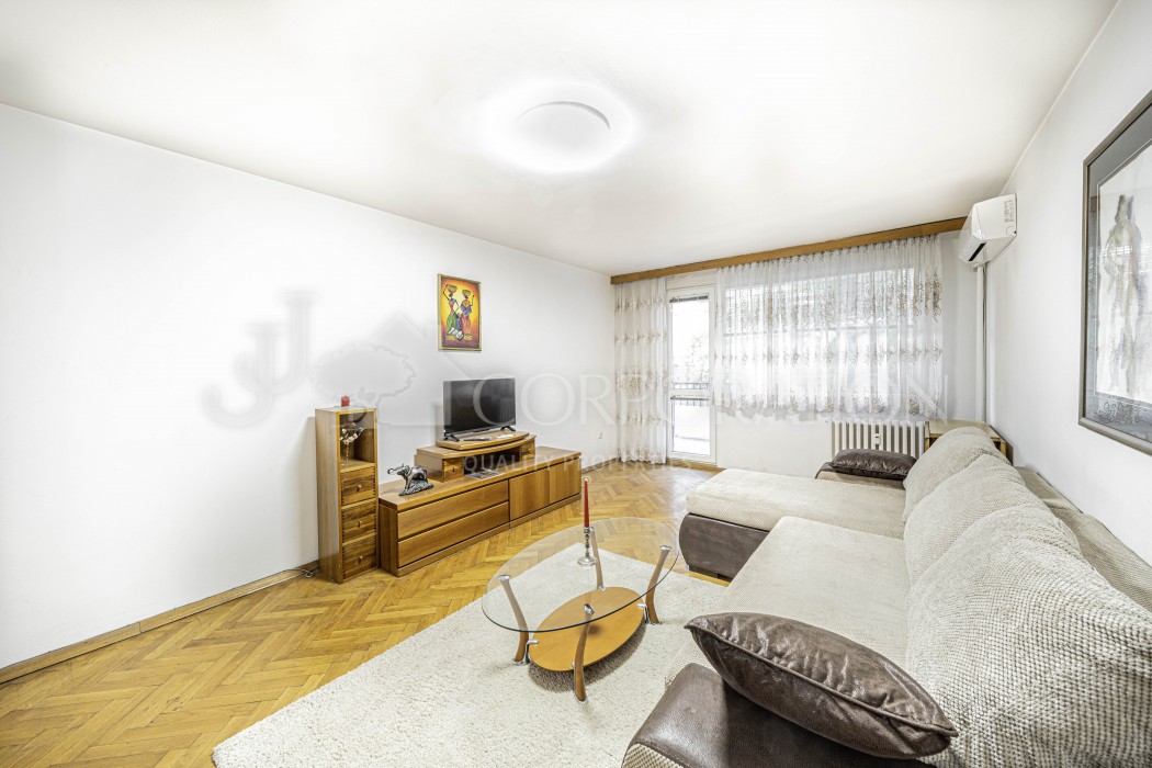 Two bedroom For rent, Център, 98 sq.m.