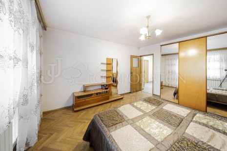Two bedroom For rent, Център, 98 sq.m.