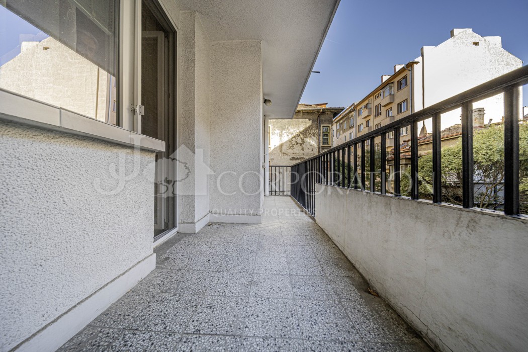 Two bedroom For rent, Център, 98 sq.m.