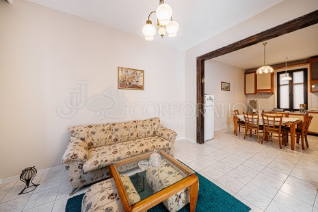 House floor For rent, Център, 100 sq.m.