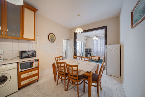 House floor For rent, Център, 100 sq.m.