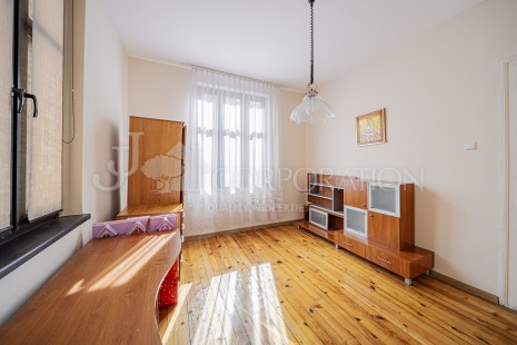 Two bedroom For rent, Център, 100 sq.m.