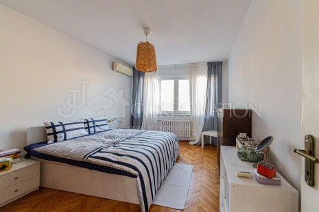 3-стаен за продажба, Иван Вазов, 89 кв. м.