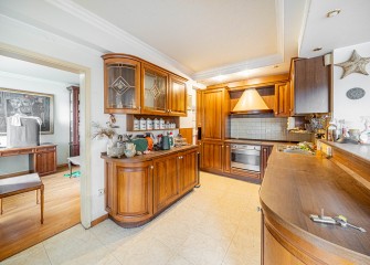 Three bedroom For sale, Иван Вазов, 175 sq.m.