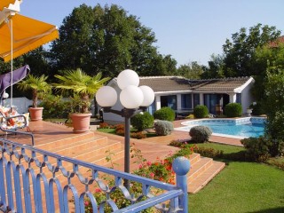 House For sale, 613 sq.m.