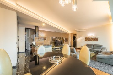 4-стаен за продажба, Манастрирски ливади, 240 кв. м.