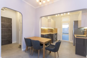 3-стаен за продажба, Център, 100 кв. м.