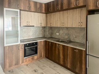 4-стаен под наем, Център, 117 кв. м.
