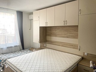 4-стаен под наем, Център, 117 кв. м.