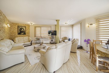 Three bedroom For rent, Надежда 4, 340 sq.m.
