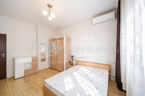 3-стаен под наем, Център, 105 кв. м.