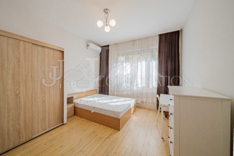 3-стаен под наем, Център, 105 кв. м.