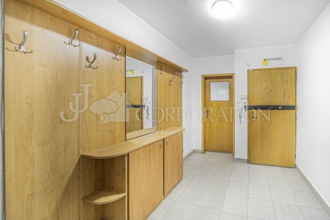 Two bedroom For rent, Център, 98 sq.m.