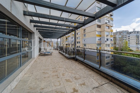 Многостаен за продажба, Стрелбище, 230 кв. м.