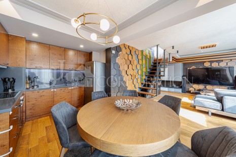 Многостаен за продажба, Стрелбище, 230 кв. м.